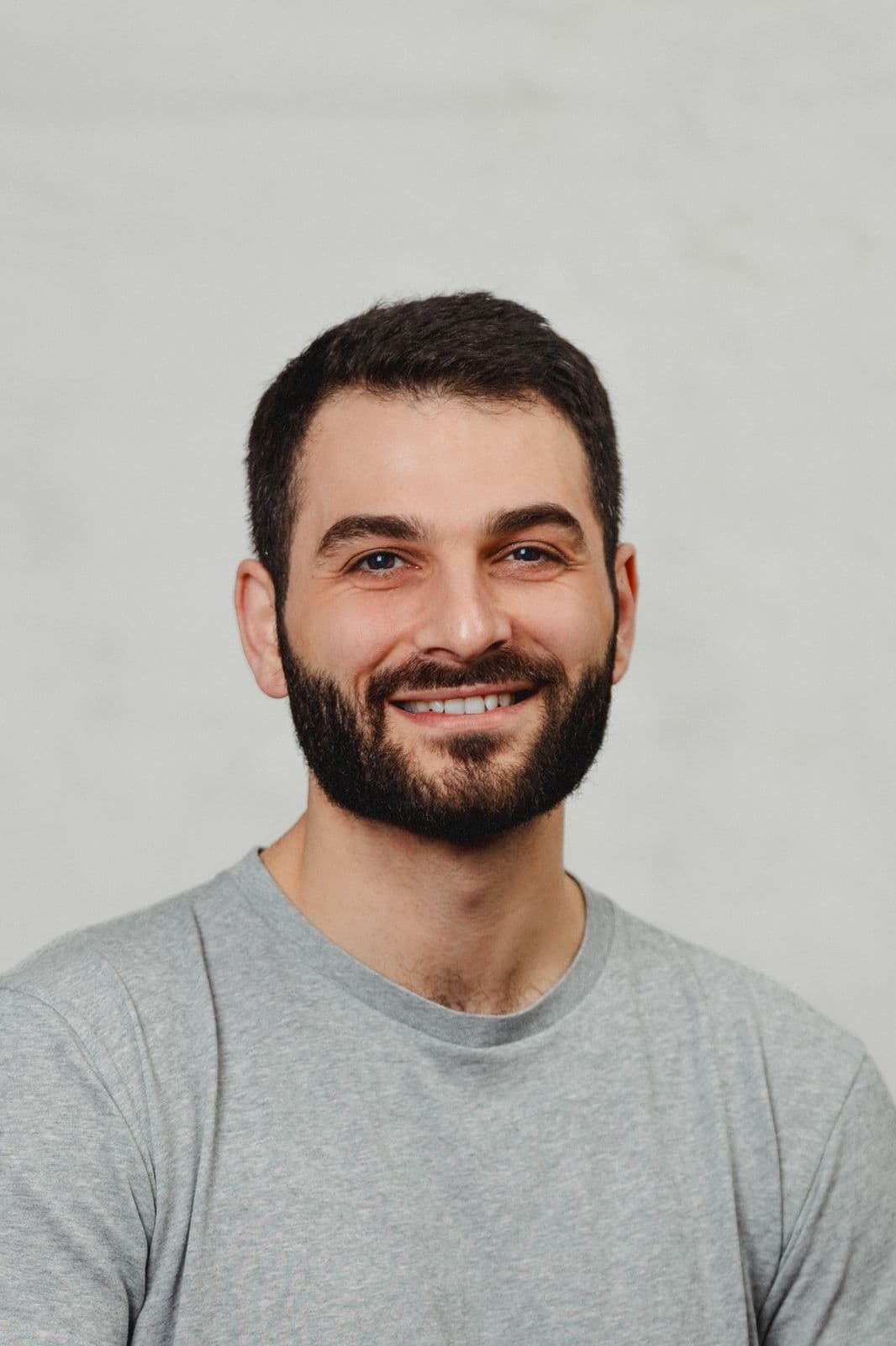 Theo Pavlakou Profile